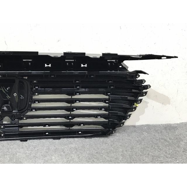 新車外し!ヴェゼル/VEZEL/e:HEV RV3/RV4/RV5/RV6 純正 フロント グリル
