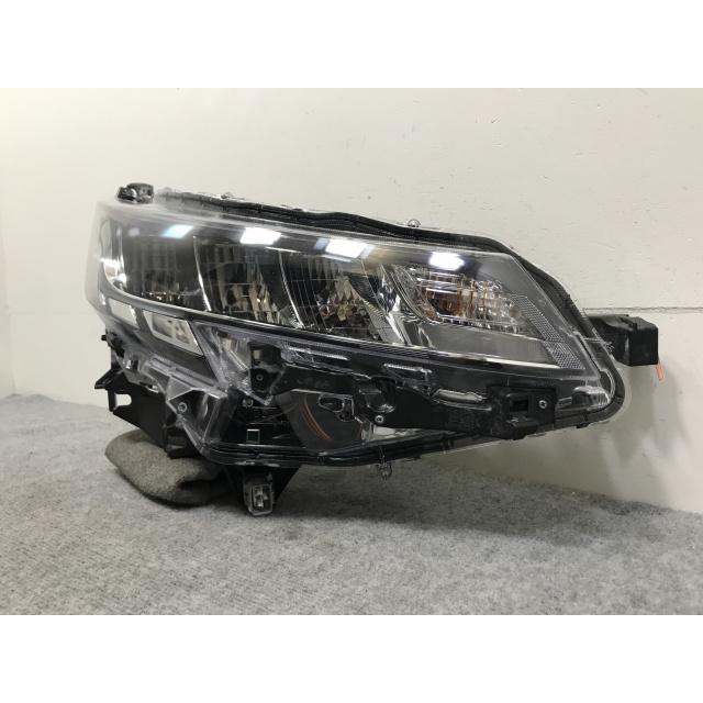 90系ノア　ヘッドライト　左 ノア/ハイブリッド 90系/ZWR90W/ZWR95W/MZRA90W/MZRA95W 純正 右