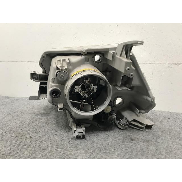 シエンタ ダイス NCP81G/NCP85G 純正 右 ヘッドライト/ランプ キセノン
