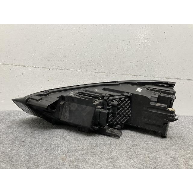A1 8X系 純正 後期 右 ヘッドライト/ランプ キセノン HID AFS無 8XA 