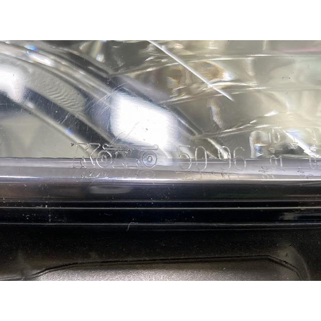 LS600h/LS600hL UVF45/UVF46 純正 前期 右 ヘッドライト/ランプ LED