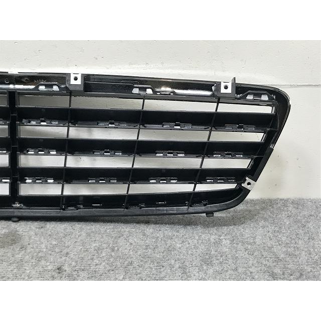 新品!Cクラス W203 純正 フロント グリル/ラジエーターグリル A
