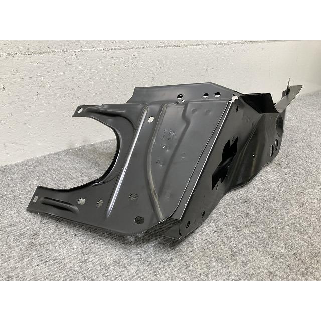 新品!CLSクラス W219 純正 左 フロント グリル アッパーサポート 2196200328 未塗装 メルセデスベンツ(134701)_4