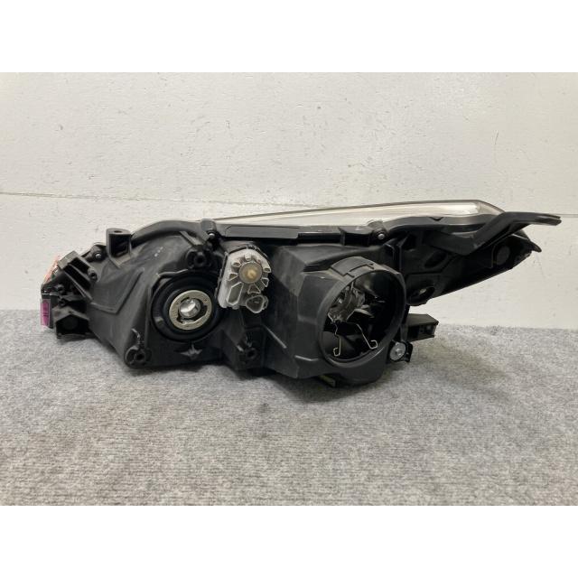 ジャンク!マークX 130系/GRX130/GRX133/GRX135 純正 前期 右 ヘッド