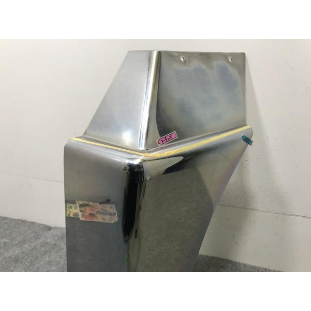 スーパーグレート 10t 純正 右 マッドガード カバー MZ569099 メッキ