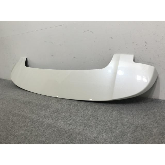 80ヴォクシー ノア 純正ウイングホワイトパール 76085-28191