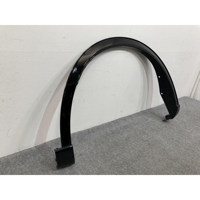 新車外し!クラウン/スポーツ AZSH36W 純正 右 リア フェンダーアーチ
