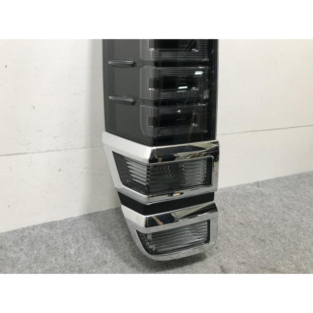 ヴォクシー VOXY/80系/ZRR80W/ZRR85W/ZRR80G/ZRR85G 純正 後期 左
