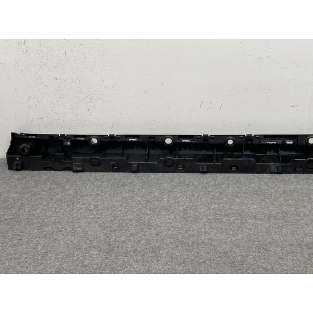 X7 G07 純正 左 ドア シル サポート 5177-7425469-105034-10 素地 BMW