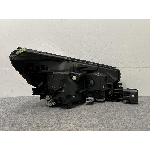 フォレスター SK5/SKE/SK9 純正 前期 左 ヘッドライト/ランプ LED