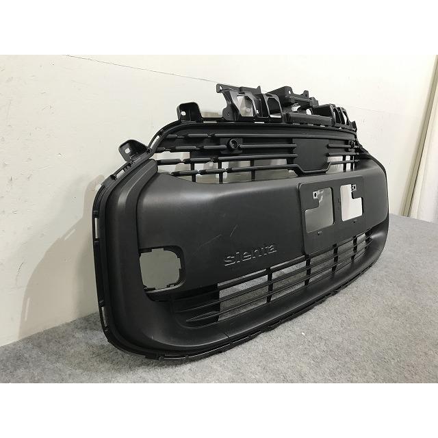 シエンタ/G/X MXPC10G/MXPL10G/MXPL15G 純正 フロント グリル カメラ穴