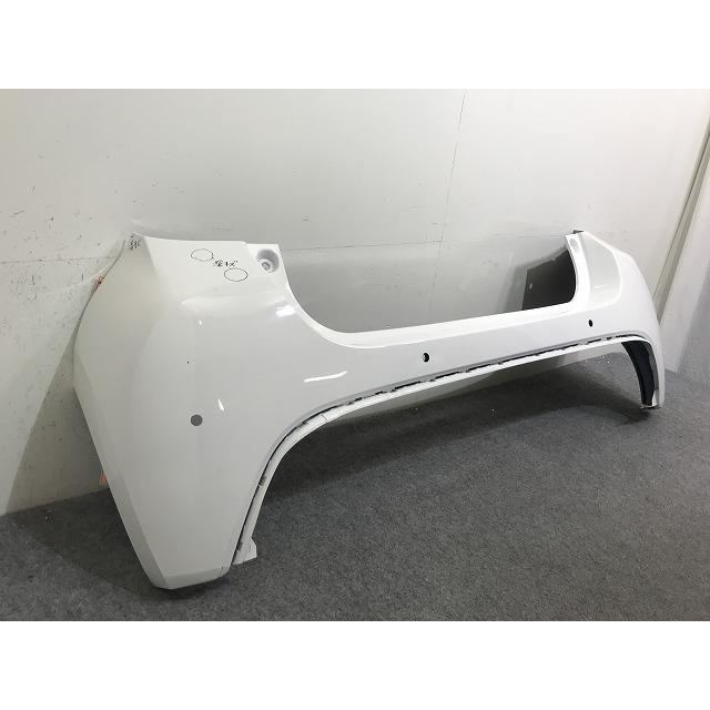ヤリス KSP210/MXPA10/MXPA15 MXPH10/MXPH15 MXPH14/MXPH17 純正 リア