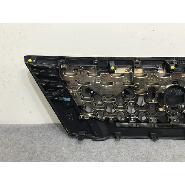 キャラバン NV350 オーテック/AUTECH 標準 E26 純正 後期 フロント