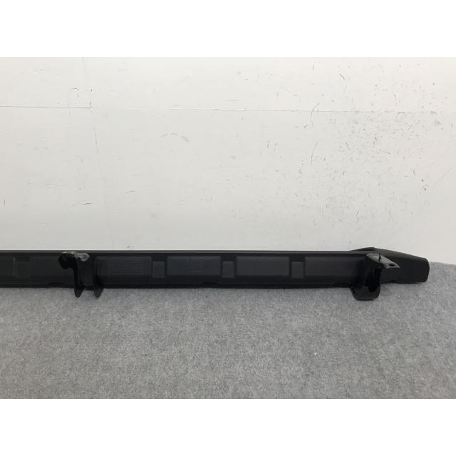 ハイラックス 純正サイドステップ新車外し【取りに来れる方のみ】 新車取り外し!ハイラックス GUN125 純正 左 サイドステップ/サイド