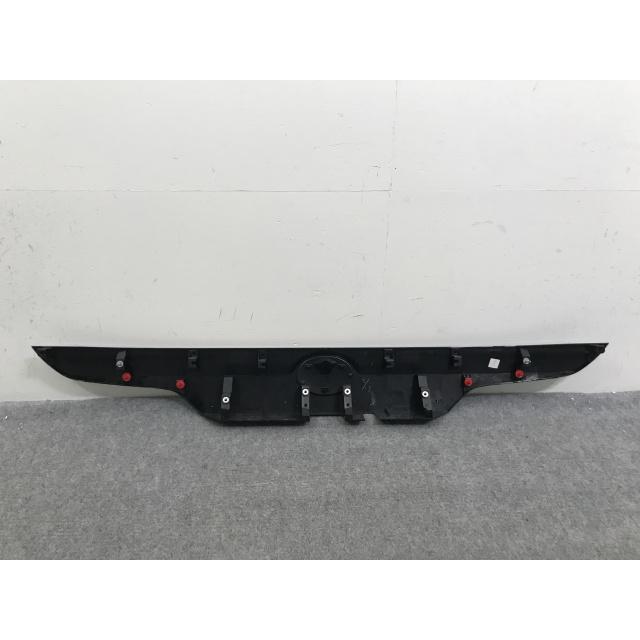 90系 ノア 純正 リア ガーニッシュ ★新車外し★ 90系 ノア 純正 リア ガーニッシュ ☆新車外し☆ - メルカリ