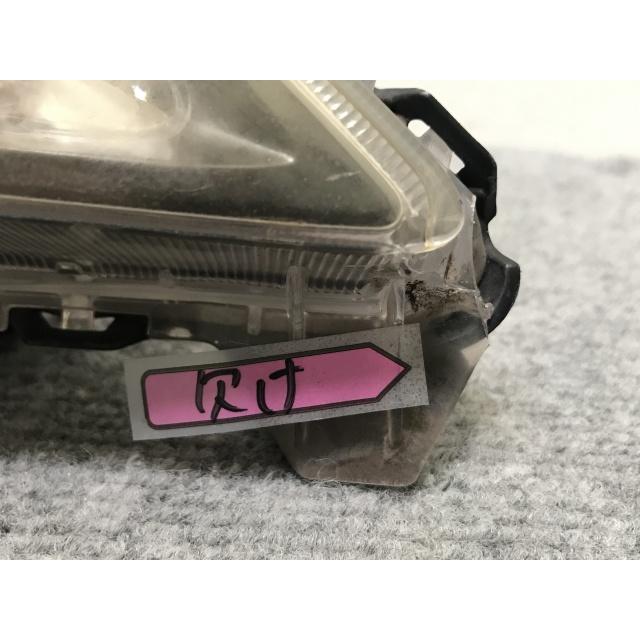 フィット GE6/GE7/GE8/GE9 純正 前期 右 ヘッドライト/ランプ フィット GE6/GE7/GE8/GE9 純正 前期 右 ヘッドライト/ランプ
