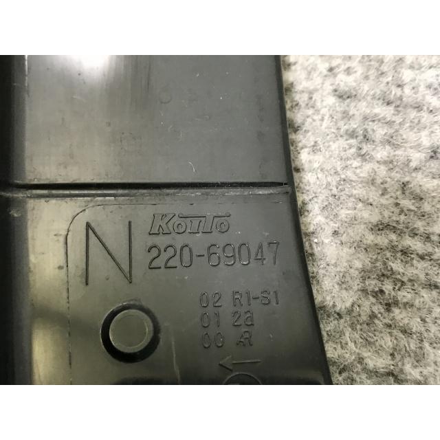 ルーミー/カスタム M900A/M910A 純正 左 テールランプ/ライト/レンズ