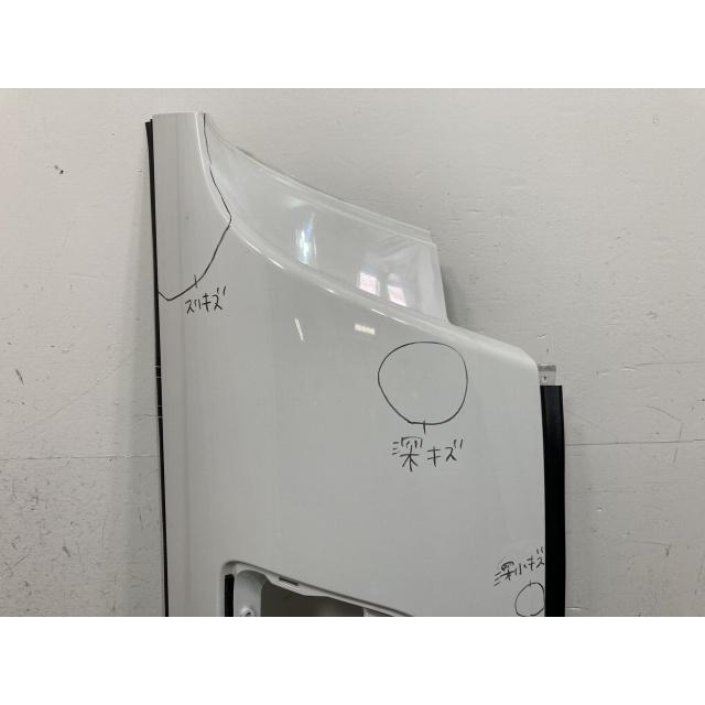 新車取り外し!フォワード 5代目/2021- 純正 右 フロント コーナー