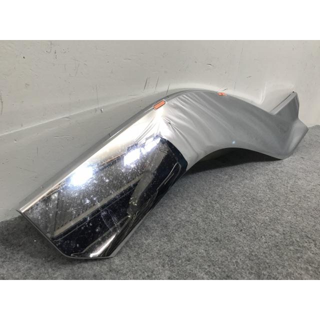 ギガ 大型 2代目 2015- 10t 純正 右 アッパー フロント ドア パネル 1