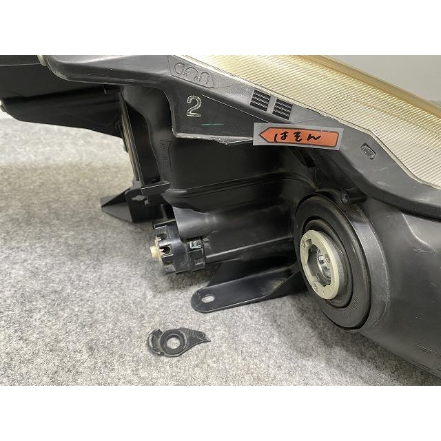 プリウス/アルファ/α ZVW40W/ZVW41W 純正左ヘッドライトLED プリウスα/アルファ ZVW40W/ZVW41W 純正 前期 左 ヘッドライト