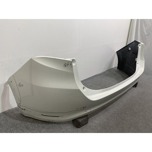 ハリアー 60系/ZSU60W/ZSU65W/ASU60W/ASU65W ハイブリッド/AVU65W 純正 