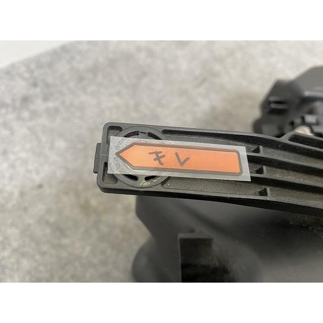セレナ C27 e-POWER/HC27/HFC27 オーテック/GC27/GNC27 純正 後期 右