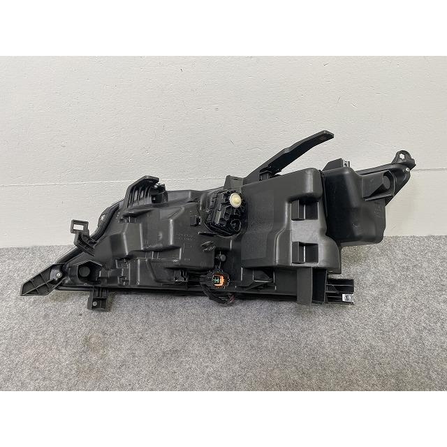 セレナ C27 e-POWER/HC27/HFC27 オーテック/GC27/GNC27 純正 後期 右