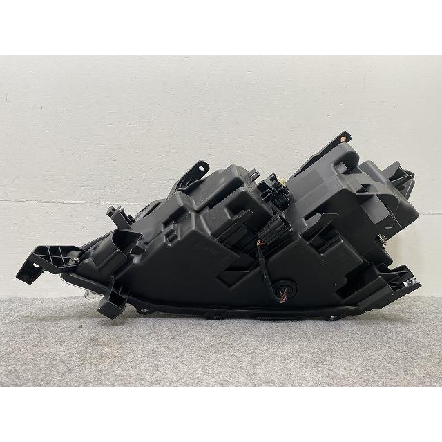 セレナ C27 e-POWER/HC27/HFC27 オーテック/GC27/GNC27 純正 後期 右