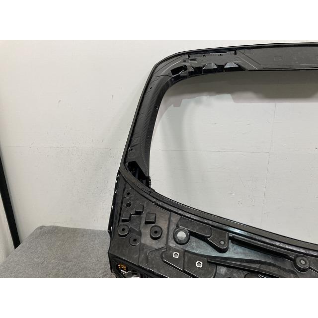 プリウスPHV ZVW52 リアゲート (1) プリウス PHV ZVW52 純正 リアゲート/バックドア/リアハッチ 内張り付