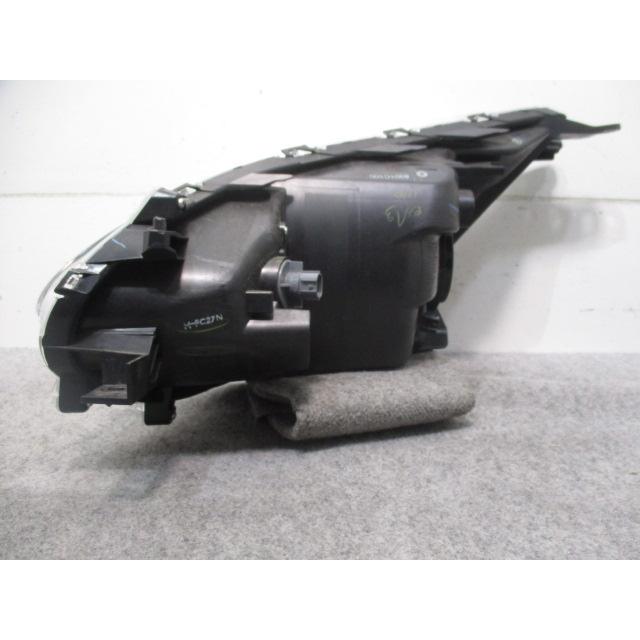 ミラージュ A03A/A05A 右ヘッドライト/ランプ ハロゲン STANLEY W0504