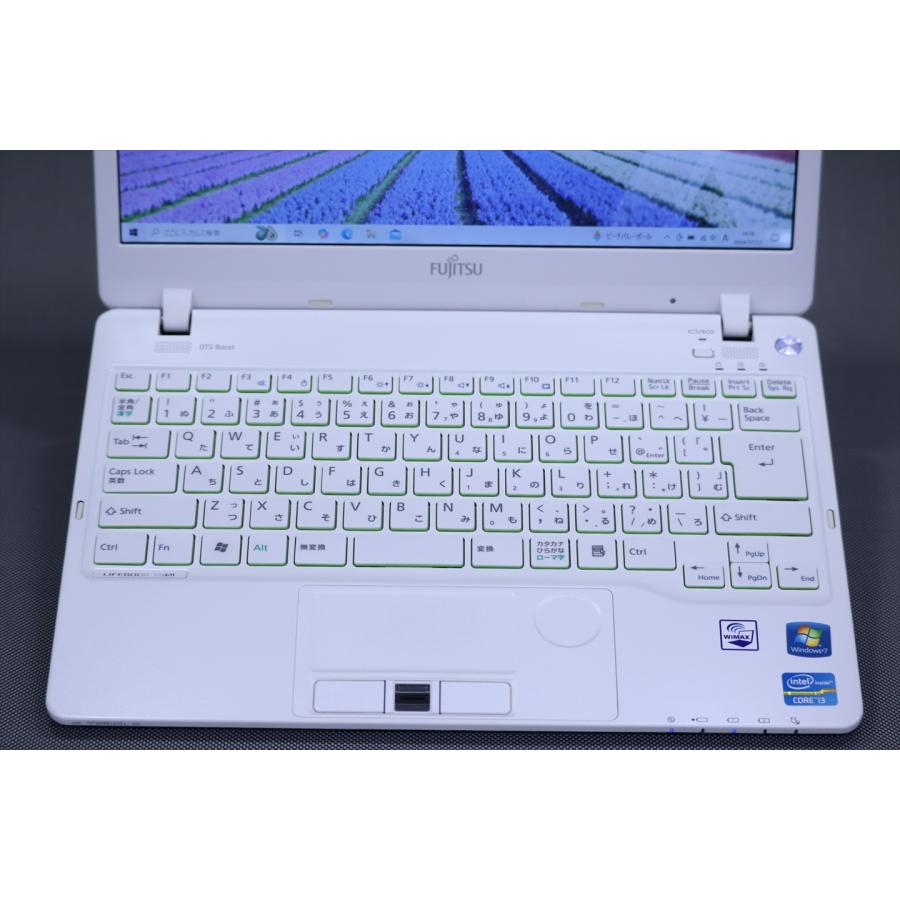 ノートパソコン 使用感少 希少ホワイトカラー バッテリー良好 LIFEBOOK 