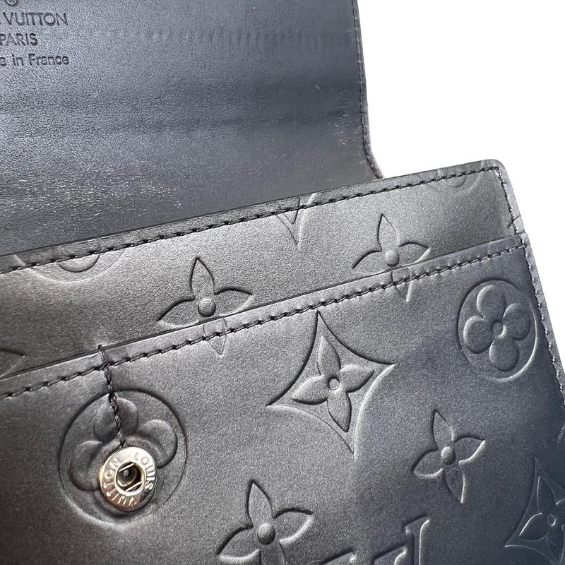LOUIS VUITTON モノグラムマット サラ財布A-10862 LOUIS VUITTON（ルイ・ヴィトン） モノグラムマット サラ 財布