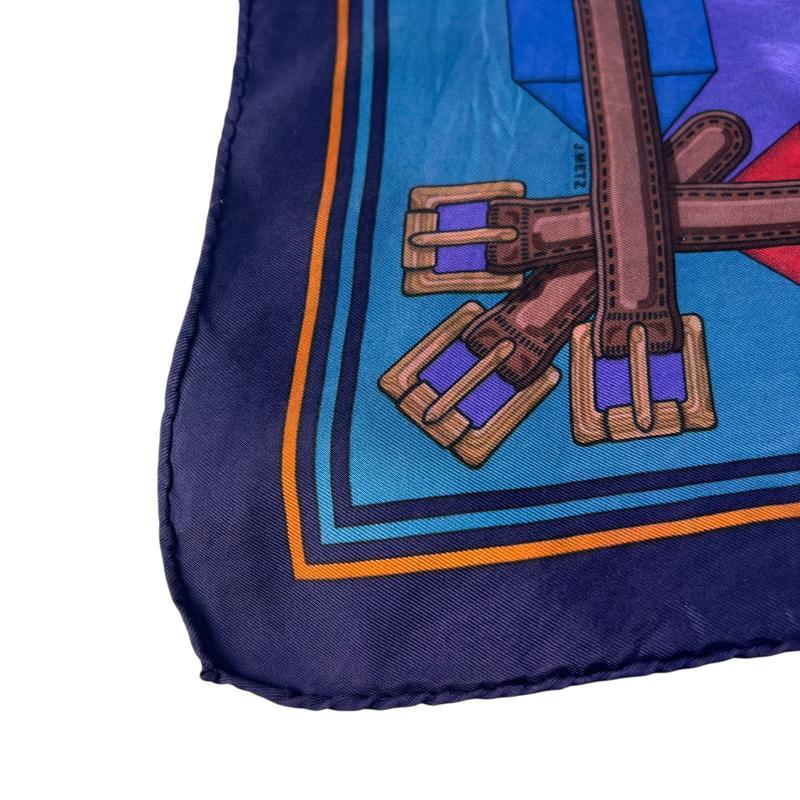 エルメス　スカーフ 90cm 「サングル」柄 HERMES（エルメス） サングル カレ90 タグ付き シルク スカーフ ブルー