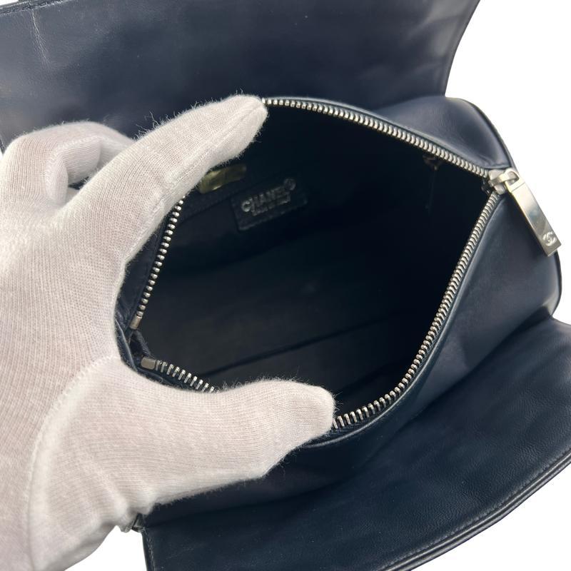CHANEL シャネル ココマーク チョコバー レザー ハンドバッグ ブラック A-11971の画像