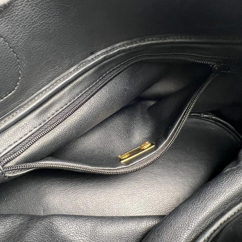 DIOR ディオール CD ロゴ 金具２WAY レザー ショルダーバッグ 黒 A-12894の画像