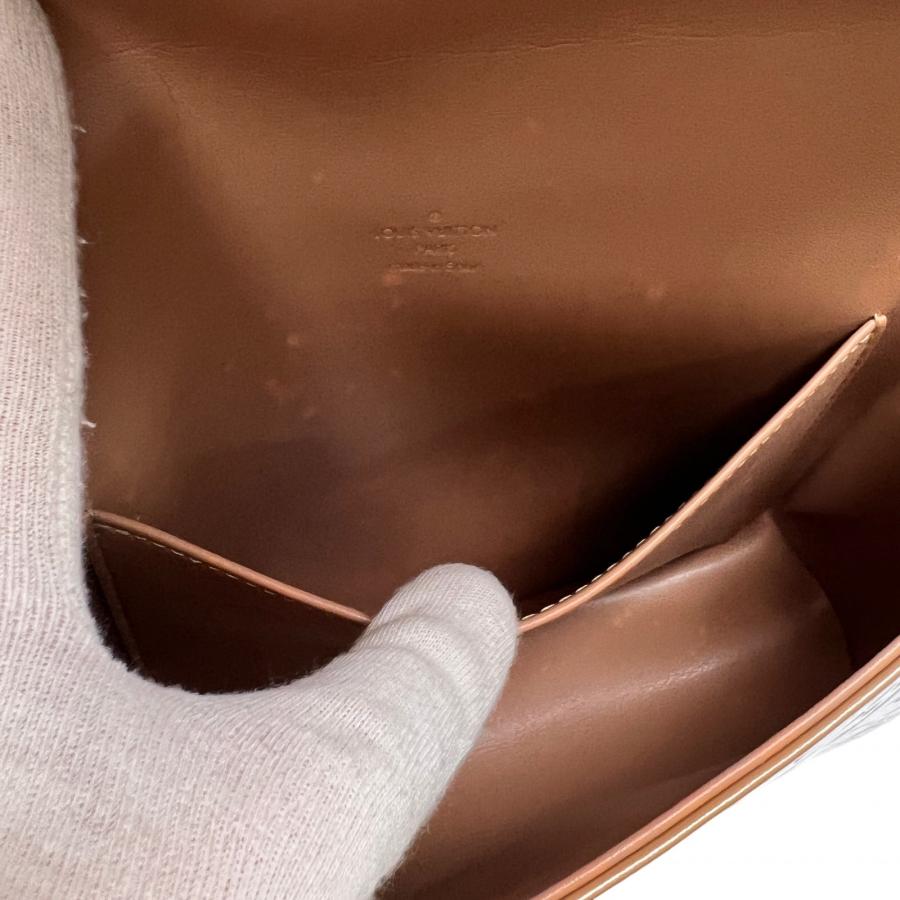 LOUIS VUITTON（ルイ・ヴィトン） ヴィトン ヴェルニ トンプソン