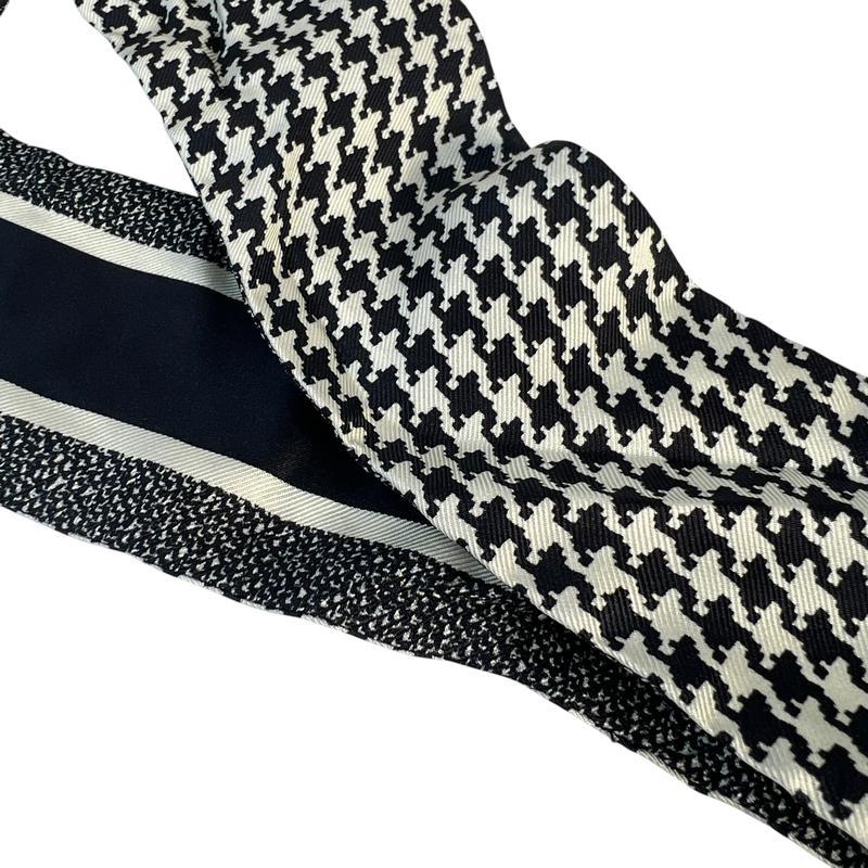 ママリン 様Dior ディオール 千鳥柄 タグ付きスカーフ A-8596 Christian Dior ディオール 千鳥柄 タグ付き スカーフ ブラック A-8596