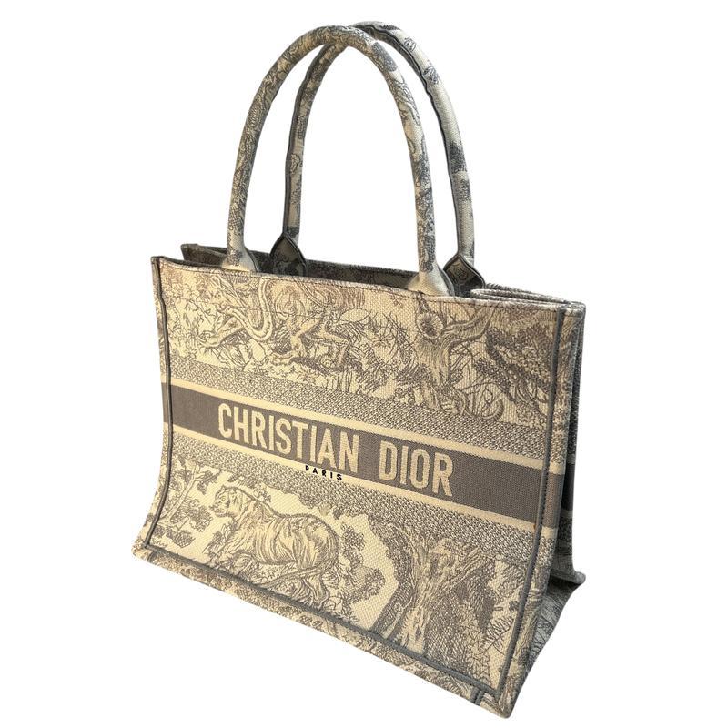 Christian Dior（クリスチャン・ディオール） Dior ディオールブック