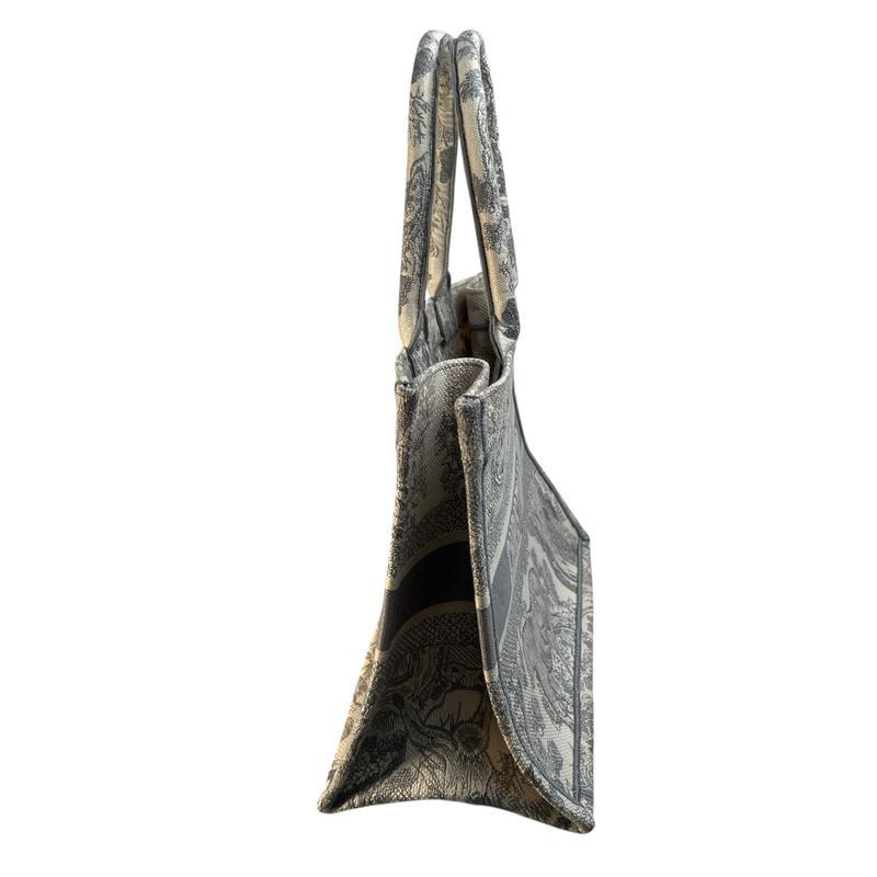 Christian Dior（クリスチャン・ディオール） Dior ディオールブック