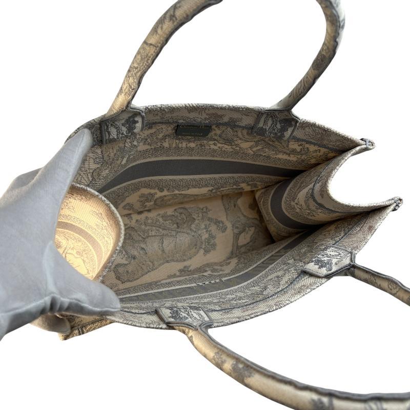 「美品」キャンバス ブックトートバッグ グレー ノベルティ Dior クリスチャンディオールブックトート グレー レディース キャンバス