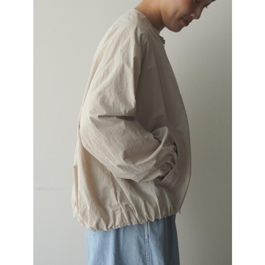 マオメイド mao made ブルゾン ジャケット ノーカラー クルーネック ジップ アップ バルーン シルエット 撥水加工 ライト アウター 2026年春夏物 | mao made | 02