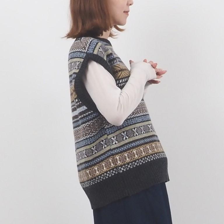 ノーリーズフェアアイル柄ノースリーブニット フェアアイル柄ノースリーブニットベスト - メルカリ