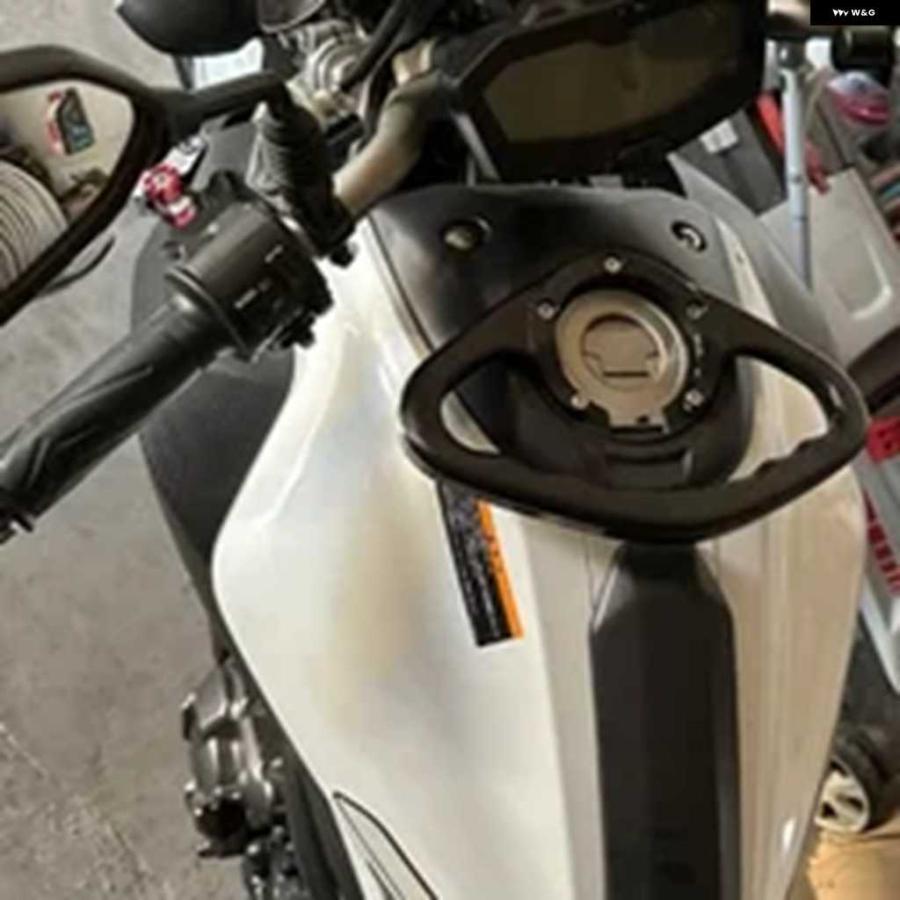 並行輸入品ヤマハ MT-07 MT07 トレーサー 7 700 GT 7GT 700GT FZ07 FZ-07 アクセサリー パッセンジャーハンド グリップ ハンド グリップ タンク グラブ | ブランド登録なし | 06