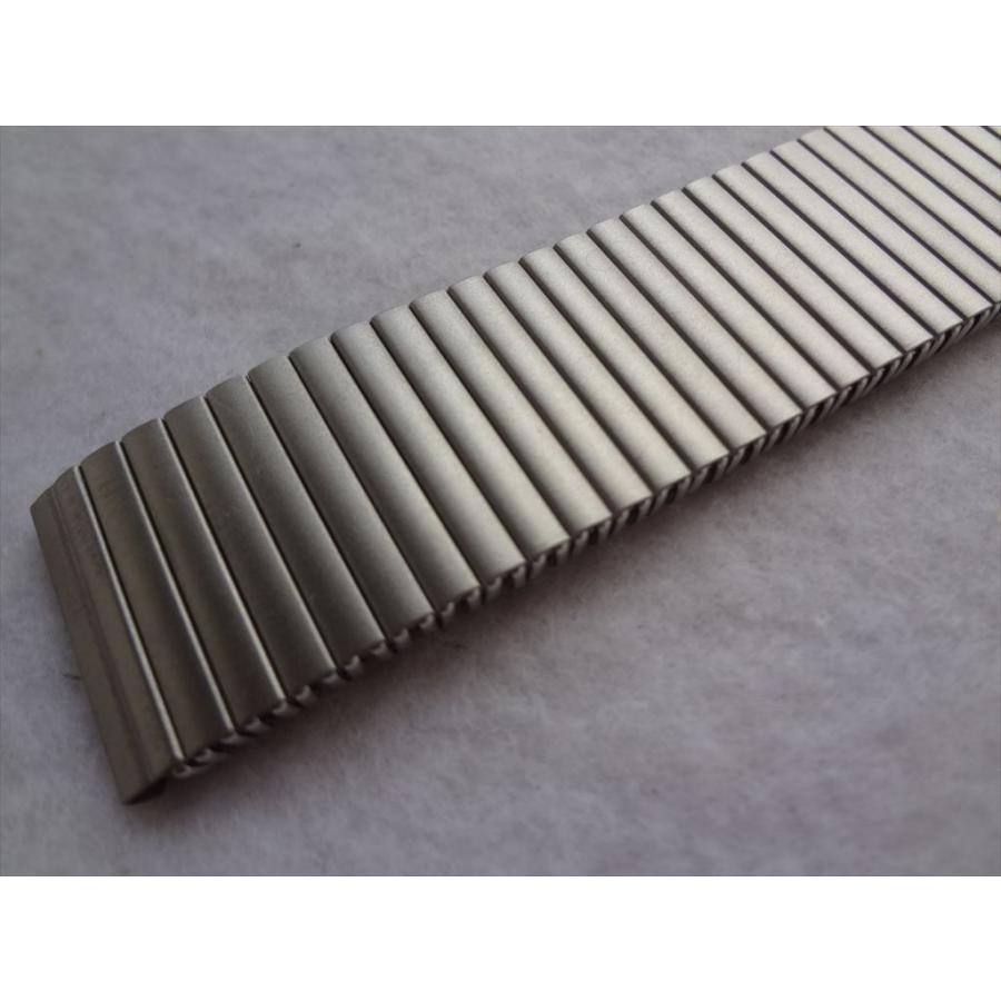 ドイツ製 Bear チタン 18mm 伸縮 蛇腹バンド Titanium チタニウムベルト 1633 |  | 03