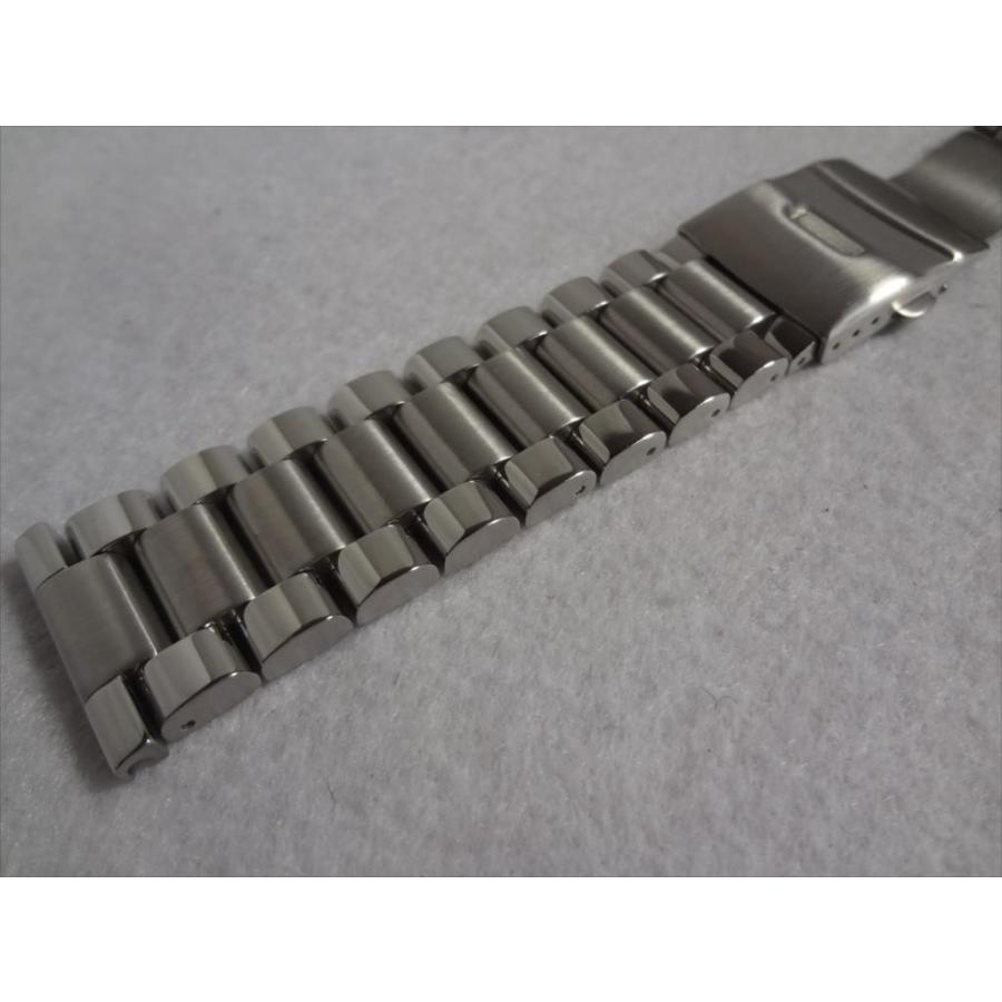 Bear 腕時計バンド 24mm ステンレスベルト 3連 Sporty Oyster Solid Stainless Steel Band バックル:ダブルロック プッシュ式 重厚 |  | 03