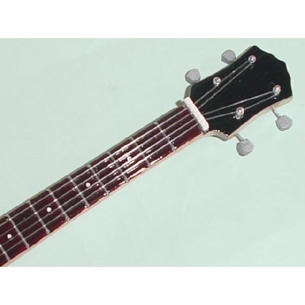 KISS」 ジーン・シモンズ ベース B.C.RICH“パニッシャー” 1/5