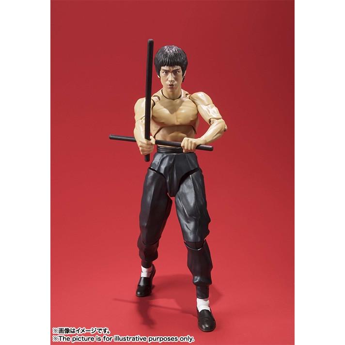 ブルース・リー　 フィギュア Amazon.co.jp: Super7 ブルース・リー プロテクター - 3.75インチ