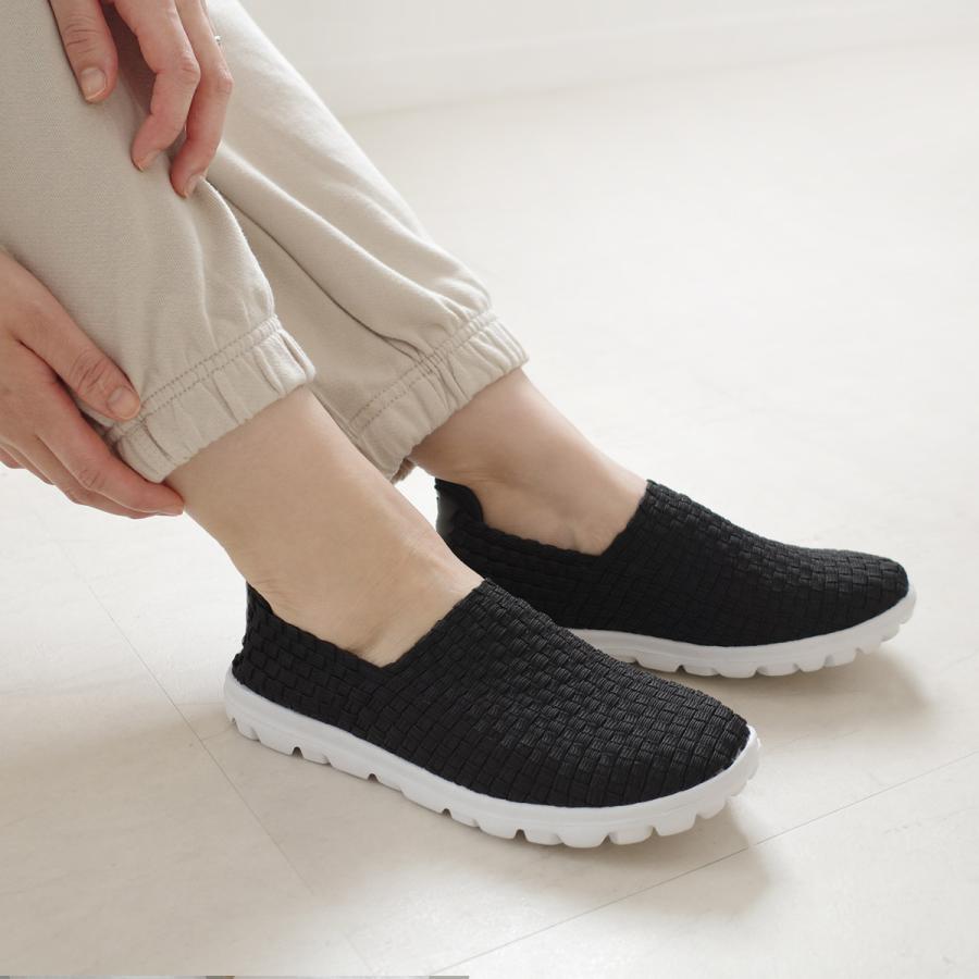 AmiAmi スリッポン レディース スニーカー 軽量 歩きやすい 軽い