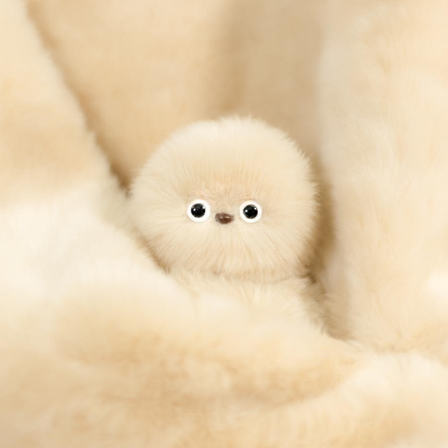 新品未使用 mirumi みるみ アイボリー　Ivory チャームロボット mirumi Ivory ちら見するチャームロボット「みるみ」アイボリー