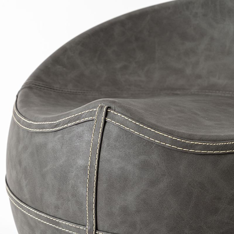 サンドウィッチ グレー スツール - スツールの通販 ｜【KARE】ドイツの